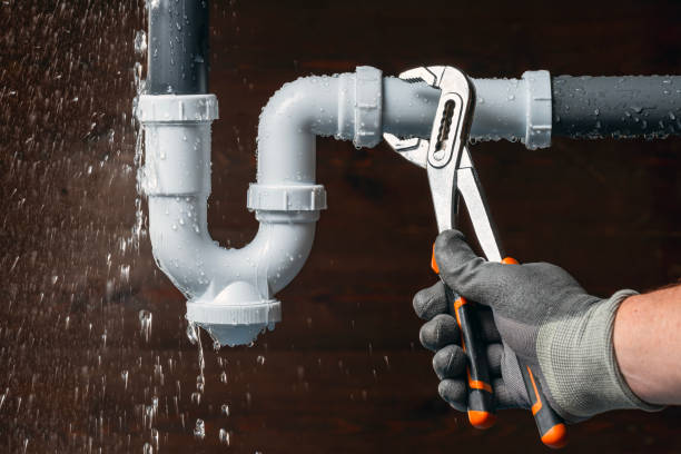 Professional Leak Detection technician working in Denver, IN